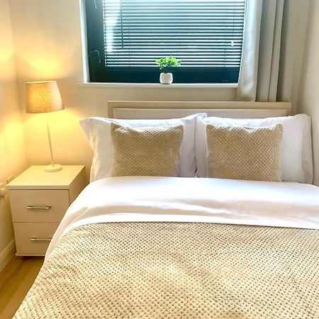Large Stylish 3 Bedroom City Centre Apartment Free Secure Parking Liverpool Exterior photo