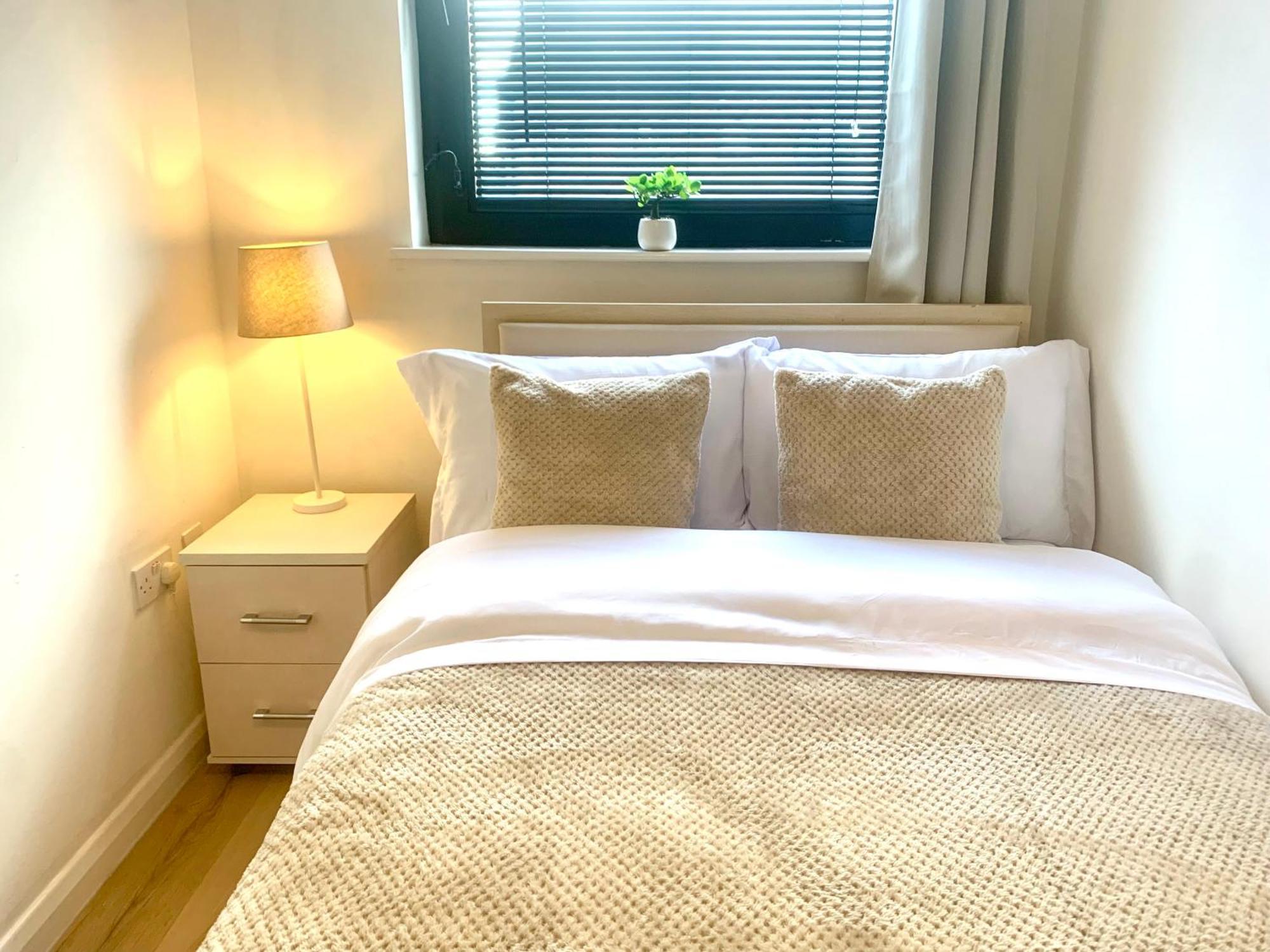 Large Stylish 3 Bedroom City Centre Apartment Free Secure Parking Liverpool Exterior photo